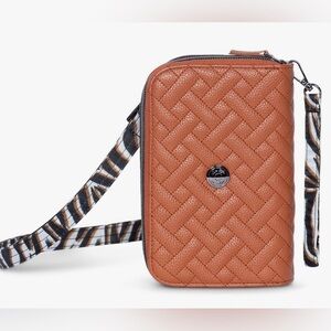NWOT Lug Quickstep Vl Convertible Wallet Crossbody